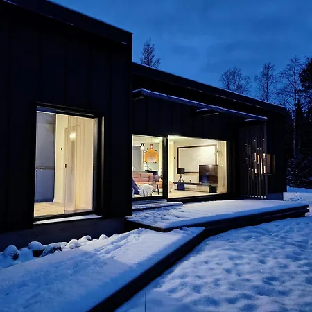 Arctic Aurora Hideaway *