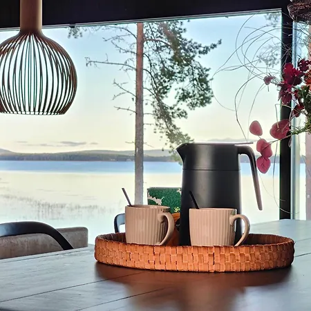 Arctic Aurora Hideaway Villa