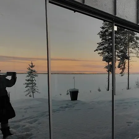 Arctic Aurora Hideaway Villa Rovaniemi