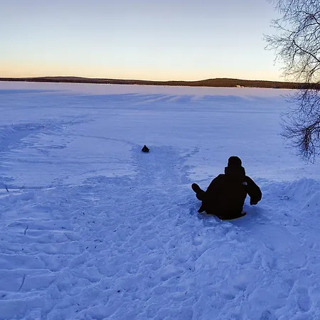 Arctic Aurora Hideaway Villa Rovaniemi