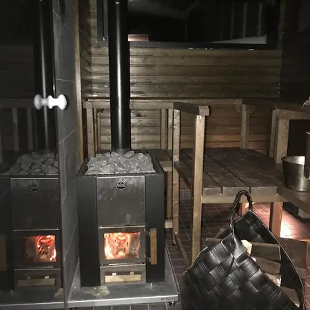 Arctic Aurora Hideaway